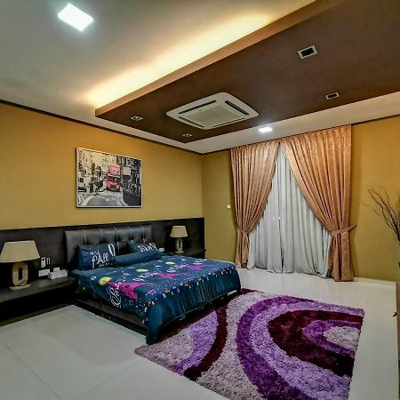 Ria Homestay Τζόχορ Μπάχρου Εξωτερικό φωτογραφία